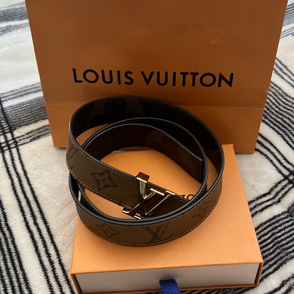 Authentic Louis Vuitton Belt Size 90